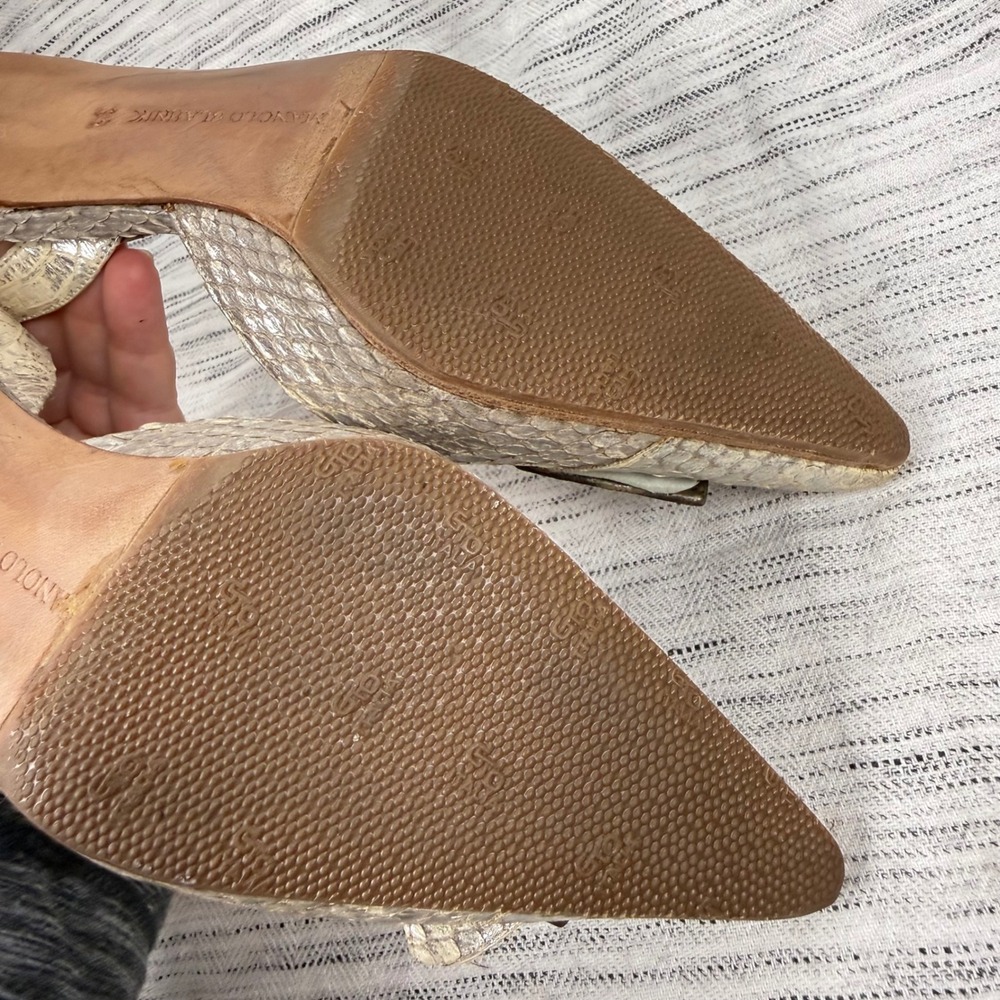 Manolo Blahnik Metallic Snakeskin Slingback Point Toe Embellished Kitten Heel 6 - Picture 9 of 10